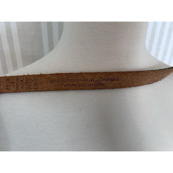 Vintage Levis Strauss USA Skinny Thin Brown Leather Belt Size Large - Picture 6 of 7
